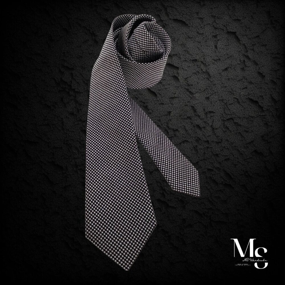 CHARLES TYRWHITT Gray Puppytooth Silk Tie W: 2.75" EX COND